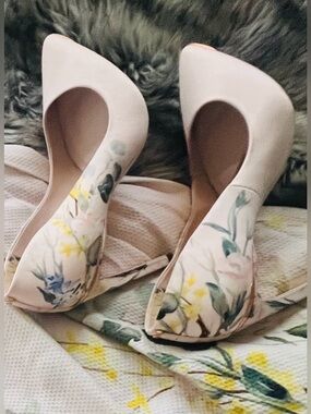 Ted Baker Pale Pink Floral Pointed-Toe Heels